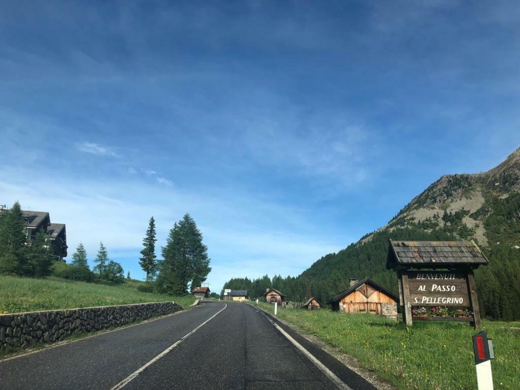 Appartamento Ab Passo San Pellegrino Exterior photo